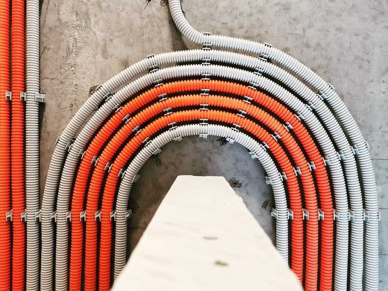 Гофра для кабеля – предназначение, выбор и требования при эксплуатации