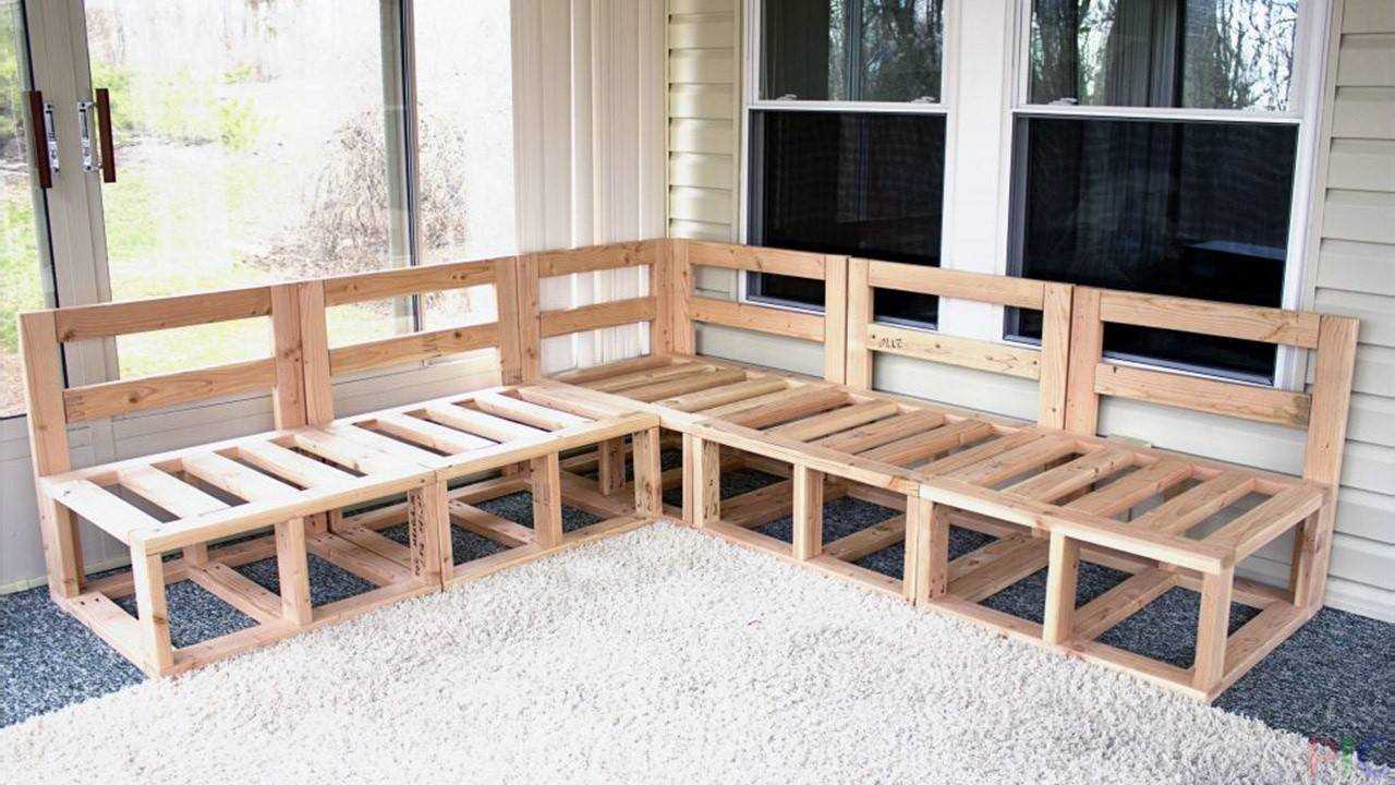Как построить скамейку на своем участке?