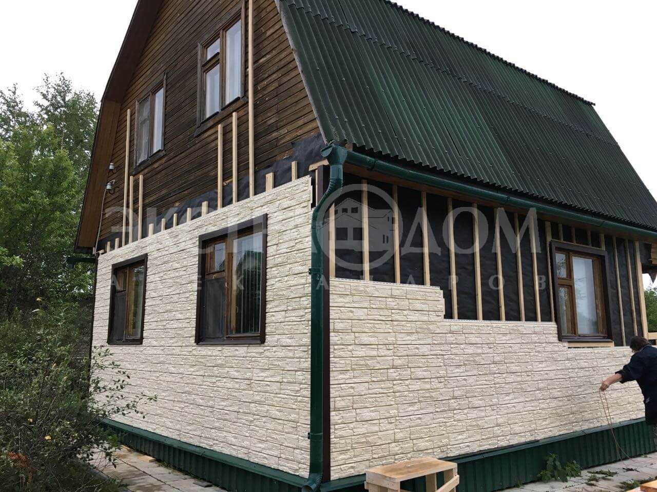 Чем отделать фасад деревянного дома снаружи недорого фото